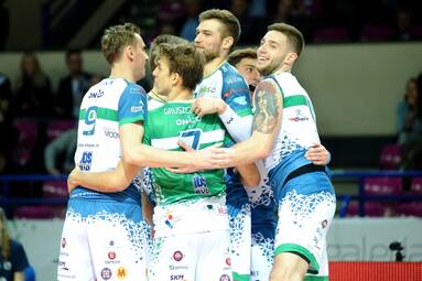 „Punkty potrzebne jak tlen”. ONICO AZS Politechnika w zaległym meczu podejmuje BBTS Bielsko-Biała