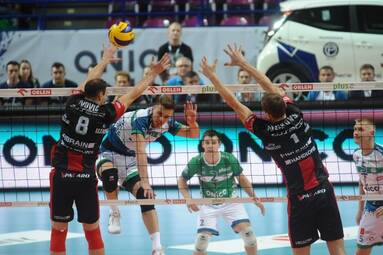 ONICO AZS Politechnika Warszawska 2016 rok zakończy na Podpromiu