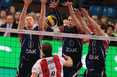 ZAKSA rozbiła Resovię i prowadzi 2-1