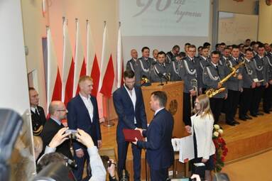 "Mazurek Dąbrowskiego" od 90 lat hymnem Polski. Siatkarze gośćmi na uroczystościach