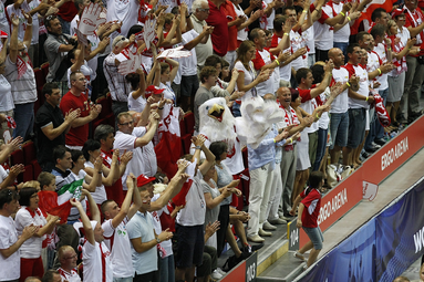 Hala cudo czyli mrówki chodzą po plecach