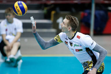 Damian Schulz po raz setny