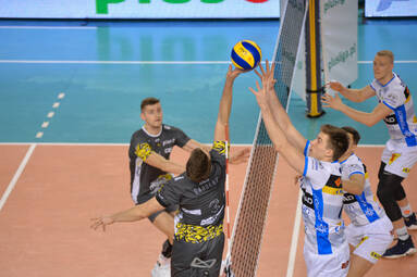 Niedziela z PlusLigą: Cerrad Czarni Radom - Trefl Gdańsk 1:3