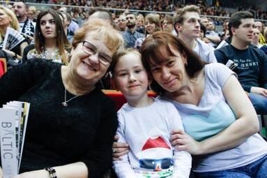 Wnuku, weź Dziadków na mecz!