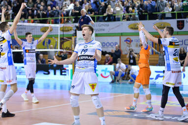 Ostatnia kolejka fazy zasadniczej: Cerrad Czarni Radom - ONICO Warszawa 2:3