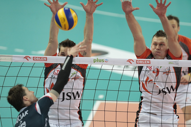 W pierwszym półfinale lepszy Jastrzębski Węgiel