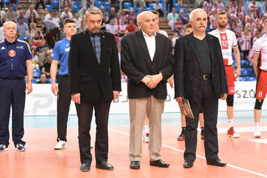 Przedstawiciele Wojewódzkiego Związku Żołnierzy Wojska Polskiego uhonorowani na Podpromiu, czyli „Chwała bohaterom – 100 lat Niepodległości!”