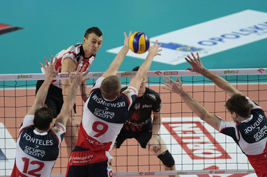 Resovia prowadzi w walce o złoto