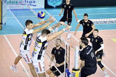 Zwycięstwa Indykpolu AZS Olsztyn i Cerrad Czarnych Radom w Turniej Partnerstwa Regionalnego