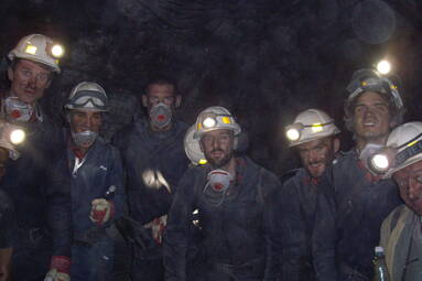 Pomarańczowi na dole w kopalni. Julien Lyneel: „Górnicy to superbohaterowie!”