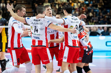 Niedziela z PlusLigą: Asseco Resovia Rzeszów – PGE Skra Bełchatów 3:1