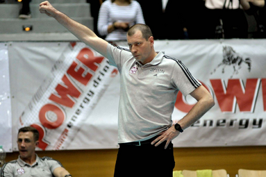 Krzysztof Stelmach przedłużył umowę