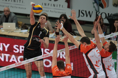 Z kim? Nie ma znaczenia