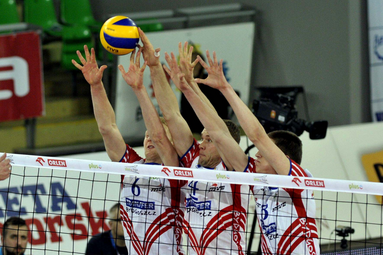 Osiem zwycięstw Transferu w pierwszej rundzie fazy zasadniczej