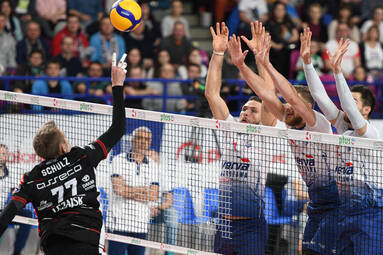 Niedziela z PlusLigą: VERVA Warszawa ORLEN Paliwa - Asseco Resovia Rzeszów 3:1