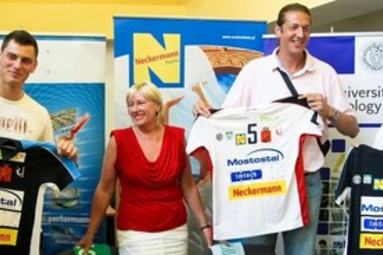 AZS PW przed końcem urlopów