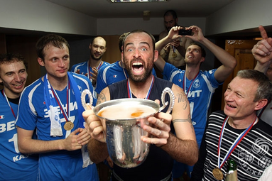 Lloy Ball został nie dla pieniędzy