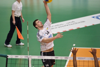 Adrian Gontariu atakującym Asseco Resovii