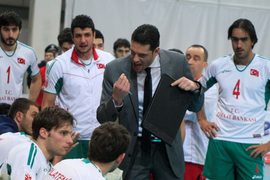 Konstantinow trenerem Kadziewicza?