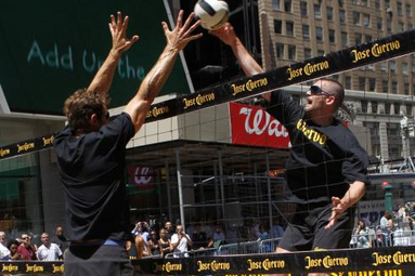 Gwiazda NBA szuka partnera do gry w plażówce