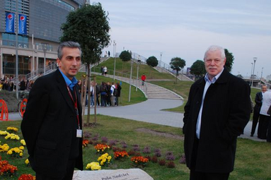 Pola Nadziei przed Ergo Areną