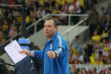 W rewanżu inna publika, inni sędziowie