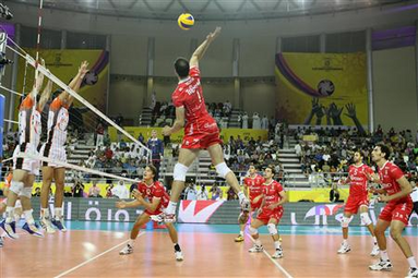 Gospodarze KMŚ wzmacniają się