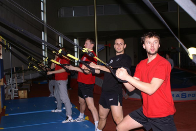Zawodnicy Effectora Kielce trenowali w podwieszeniu…