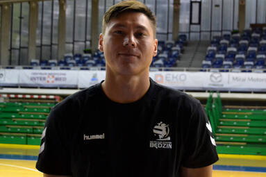 Raymond Szeto przyjmującym MKS-u