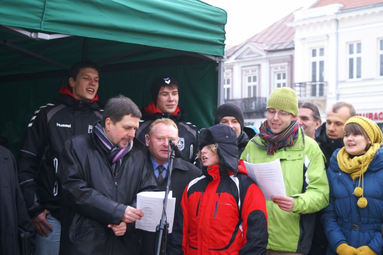 Na kieleckim rynku kolędowali w szczytnym celu