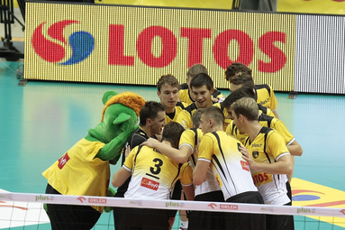 Zagraj z Orkiestrą, zwiedź halę z siatkarzem