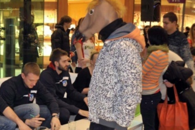 Spotkanie w salonie Plusa