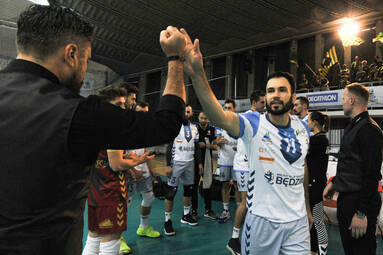 Trener Bednaruk włączony do składu