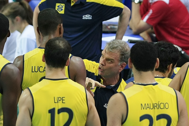 Rezende: Rosja fabryką siatkarzy