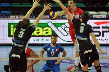 Rywale przebudowują kadry