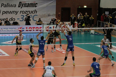 Cenna wygrana AZS PW