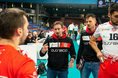 Alberto Giuliani przedłużył kontrakt