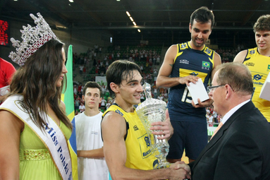 Ze Roberto: Giba w gronie najlepszych pięciu graczy świata