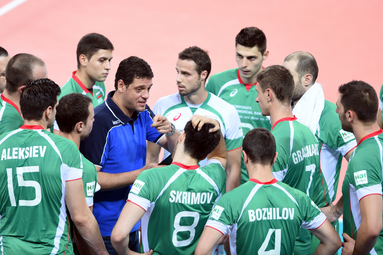 Bułgarscy siatkarze bronią trenera Konstantinowa