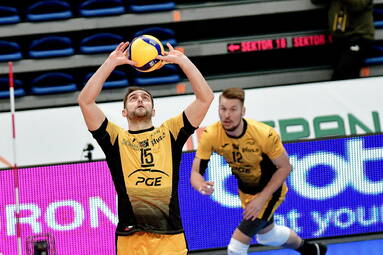 1/4 finału PlusLigi: PGE Skra Bełchatów - Asseco Resovia Rzeszów 3:1