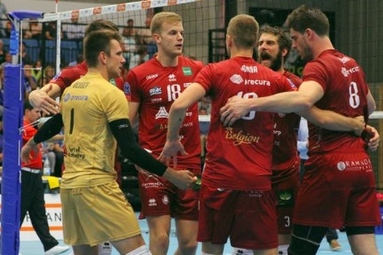 Europa gra o Super Puchary