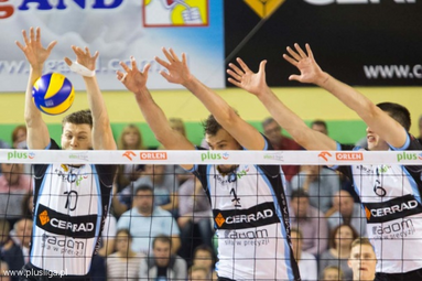 Beniaminek z Lubina na drodze Cerradu Czarnych Radom