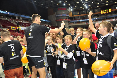 Medaliści mistrzostw świata będą uczyć pozytywnego kibicowania