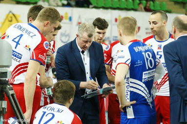 Transfer podejmuje wicelidera tabeli