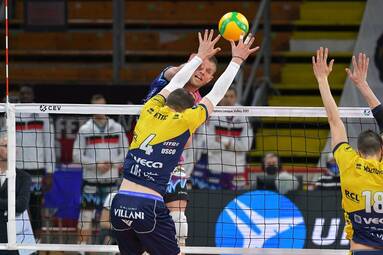 LM: zespół, Heynena, Leona i Muzaja w półfinale