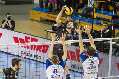 PlusLiga wkracza w decydującą fazę. PGE Skra gra z ZAKSĄ