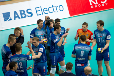 Puchar CEV: Dynamo - Lennik 3:0