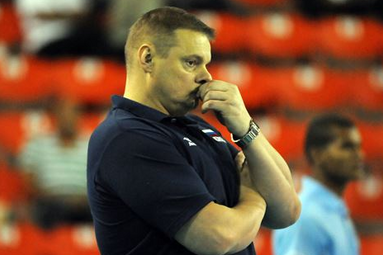 Alekno oficjalnie objął stery w Sbornej