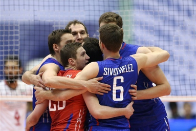 Dwa wygrane sparingi Sbornej. Powrót Tietiuchina