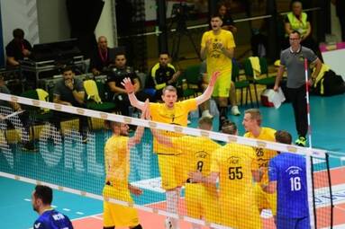 Giganci Siatkówki: PGE Skra i Jastrzębski Węgiel zwycięskie